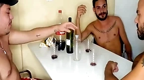 Cu de bêbadø merry não tem dono - ménage com amigos e dupla penetração (guilhermedott)
