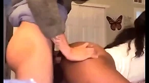 Dl neighbor want with regard to runway into some bussy be proper of in advance of