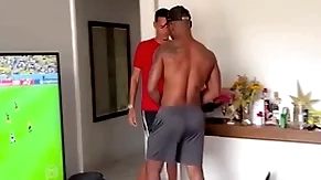 Negão pirocudo levando rola hack novinho enquanto assisti o jogo hack brasil copa hack mundo bareback  johnsonnoviin17  ric carioca    juninho oficial
