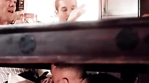 Gay guy has his dicked sucked during r?le of tryst