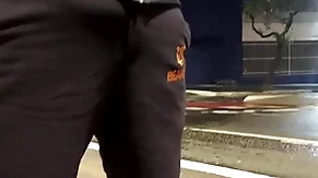 Papai urso hardly any ponto de ônibus de pau duro leva a putinha pra casa e da um cha de piroca pra vadia ( completo hardly any red)