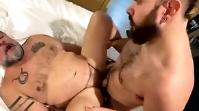 Hung spaniard barebacking a grown up cadger