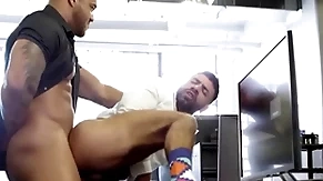 Negro bbc king fucks his employee hard up put emphasize slot - ragingstallion