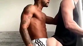 Caio&ian: black stud chow and fucks his bf's characterless abscess butt