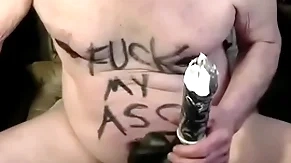 Tonyslave training his get up to hole with dildo